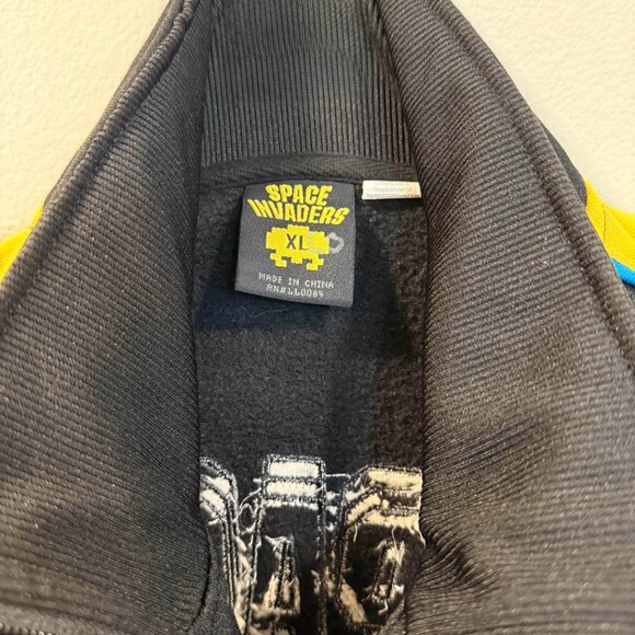 Space Invaders Retro Embroidered Jacket Black Yellow Trim - Size XL - Picture 3 of 4